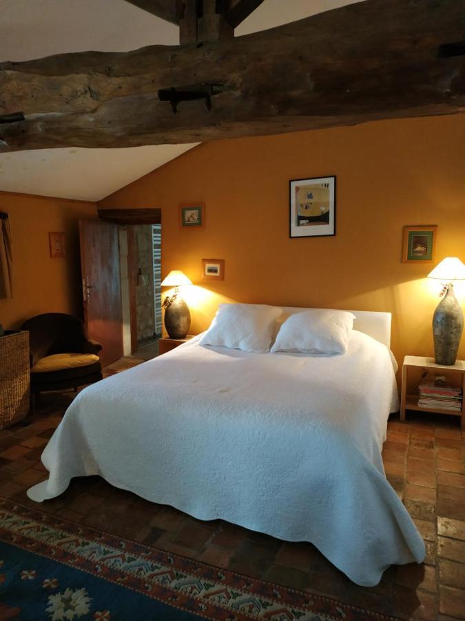 Le Clos Des Fayes Berthegon Exterior photo